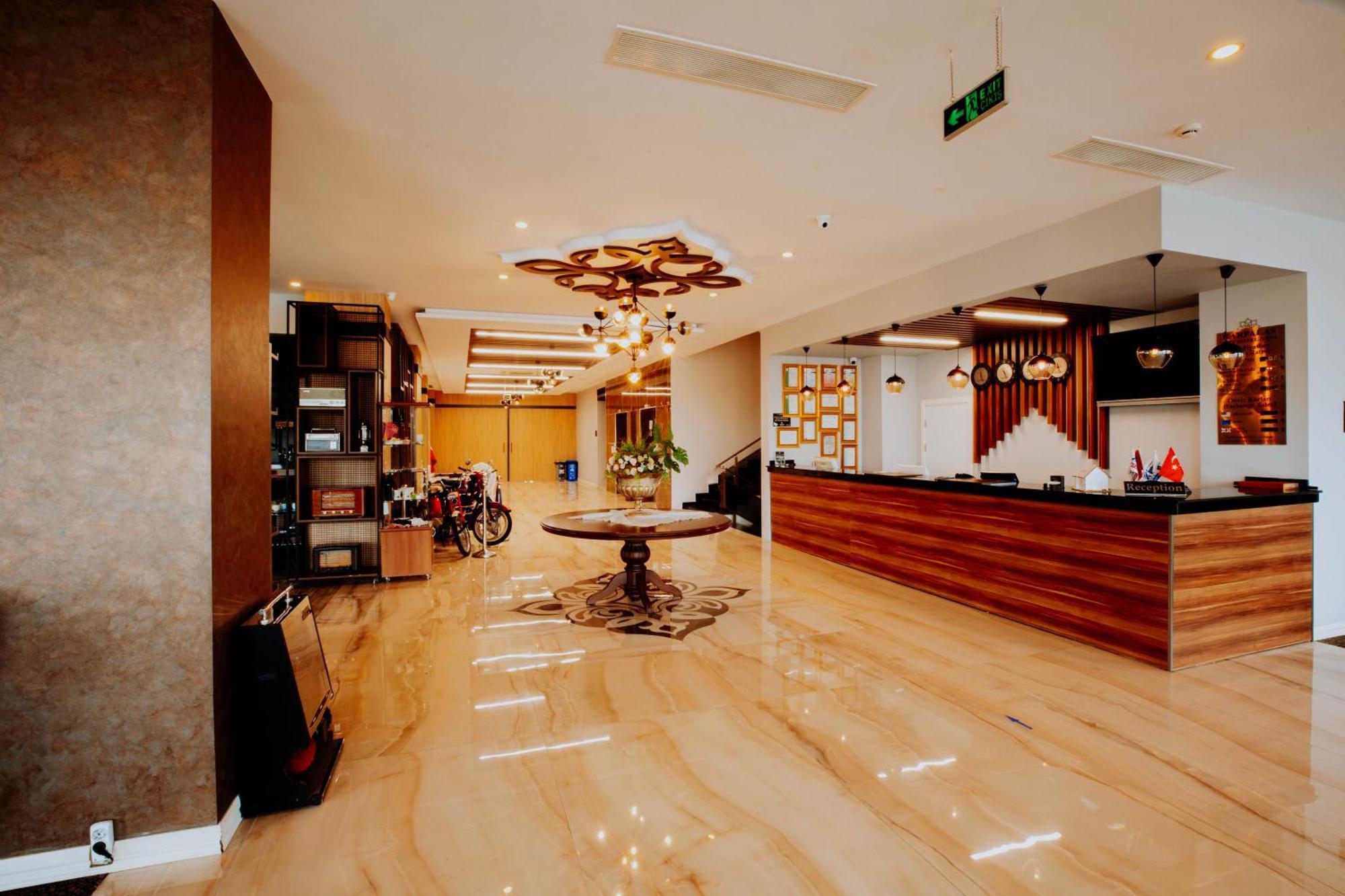 Karpalas City Hotel & Spa Bolu Exteriör bild